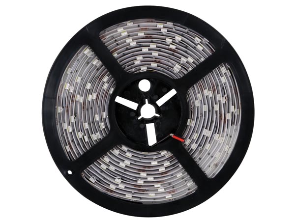 LED stripsæt (IP61) - 150 RGB, fjernbetj., strømfors. (5m)