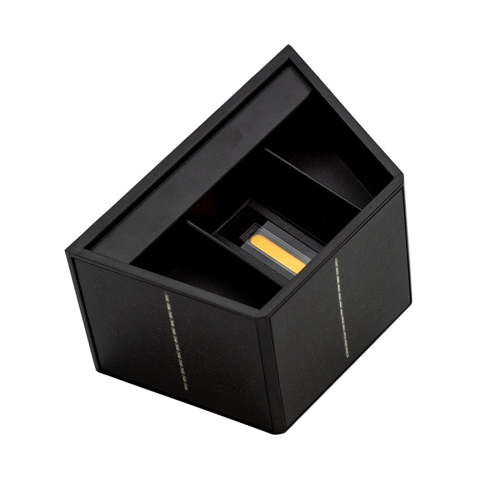 Sort solcelle sensor væglampe med justerbar spredning og skumringssensor - IP54, op/ned lysretning, 6W effekt