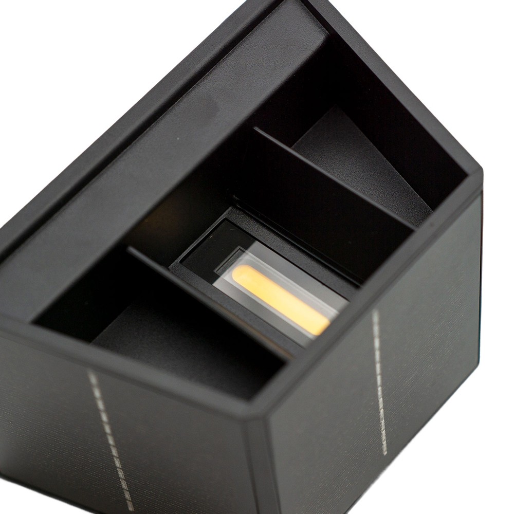 Sort solcelle sensor væglampe med justerbar spredning og skumringssensor - IP54, op/ned lysretning, 6W effekt