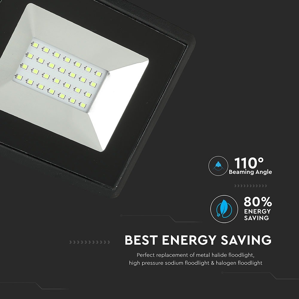 20W LED Projektør med Grønt og Sort Hus - Vejrbestandig IP65, RA70 - Energibesparende og Kraftfuld Belysning