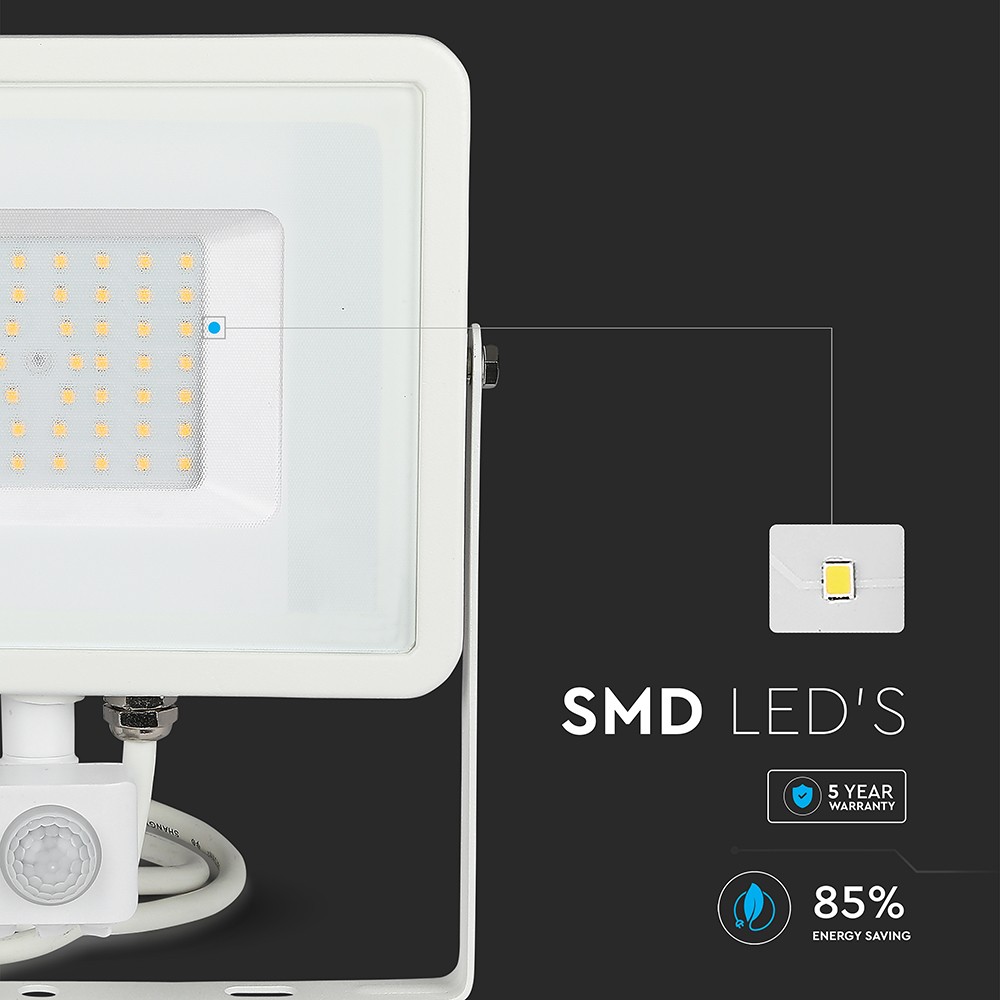 PIR-sensor projektør 50W med Samsung chip, 3000K, hvid hus - Professionel belysning til udendørs brug