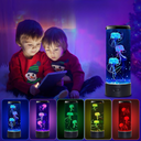 Jellyfish RGB lampe - 25cm høj, Ø9 cm, 2W effekt - perfekt til børn og barnlige sjæle