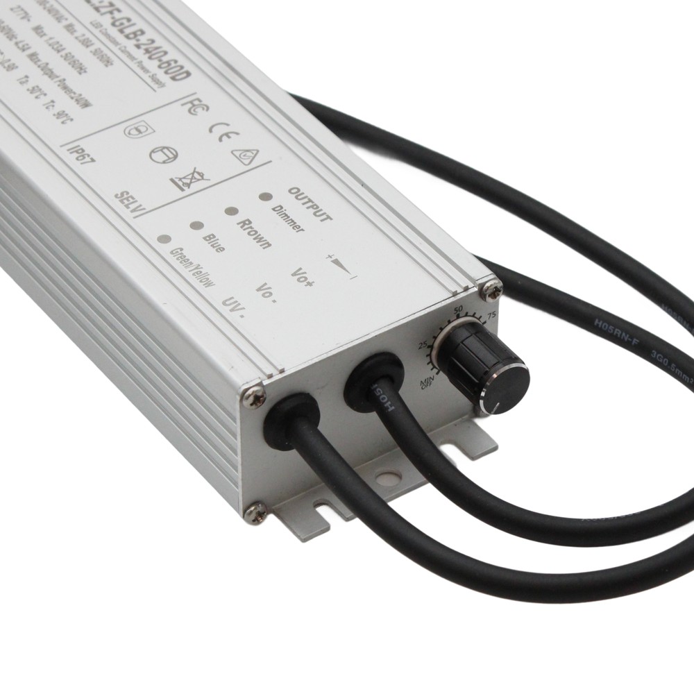 Quantum vækstlampe 240W - Fuldt spektrum, justerbar lysstyrke, IP65, ophæng inkluderet
