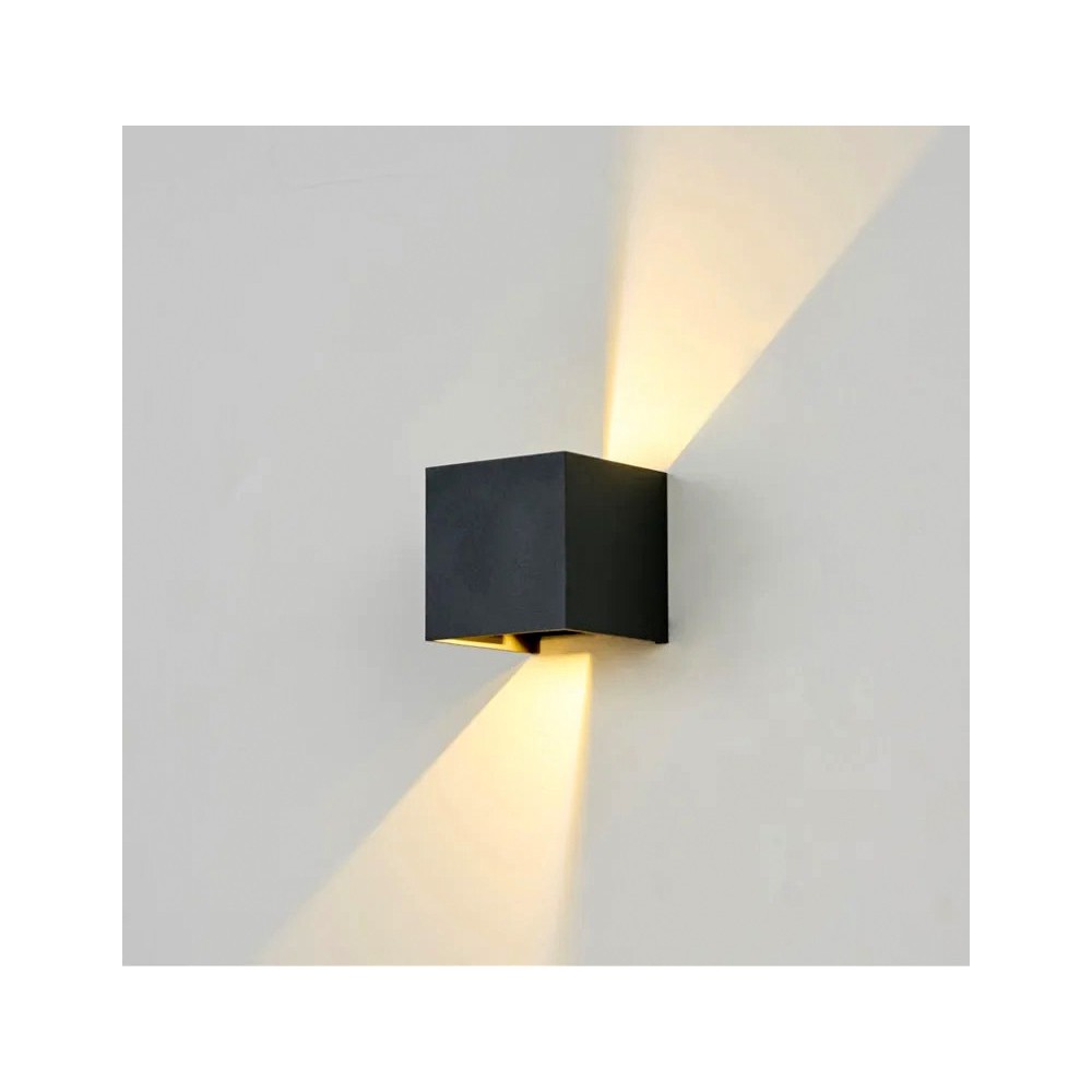 LEDlife CUBIC 6W Dæmpbar Sort Væglampe op/ned Justerbar IP65 inkl. Lyskilde - Inde/Ude Anvendelse
