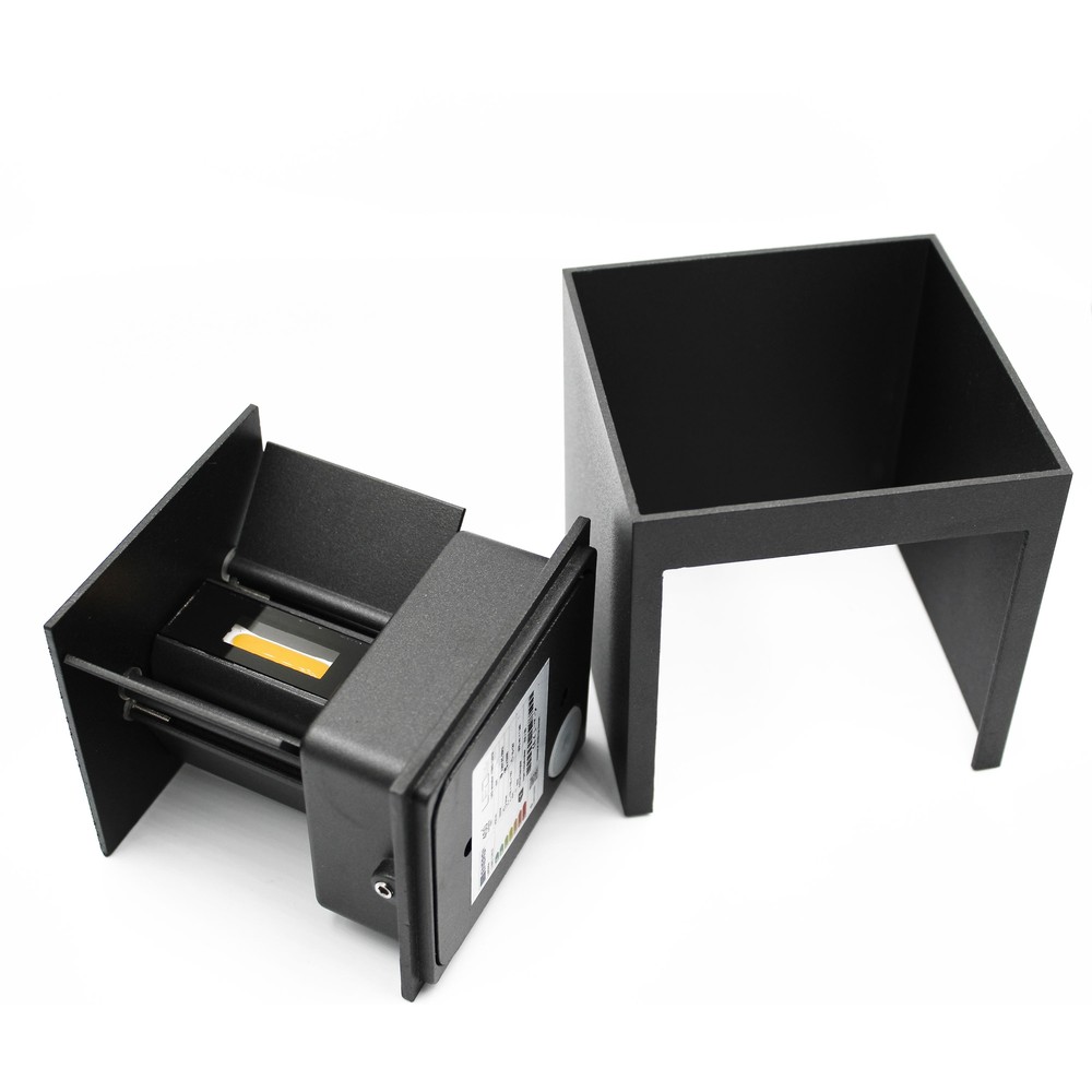 LEDlife CUBIC 6W Dæmpbar Sort Væglampe op/ned Justerbar IP65 inkl. Lyskilde - Inde/Ude Anvendelse