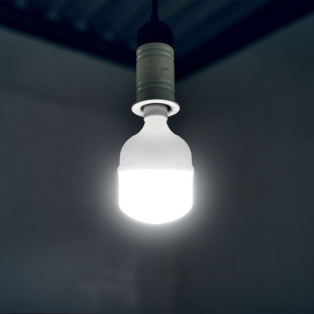 T100 LED Pære 30W E27 Plastik, 6500K - Kraftig lysstyrke på 3210lm og høj farvegengivelse med RA80