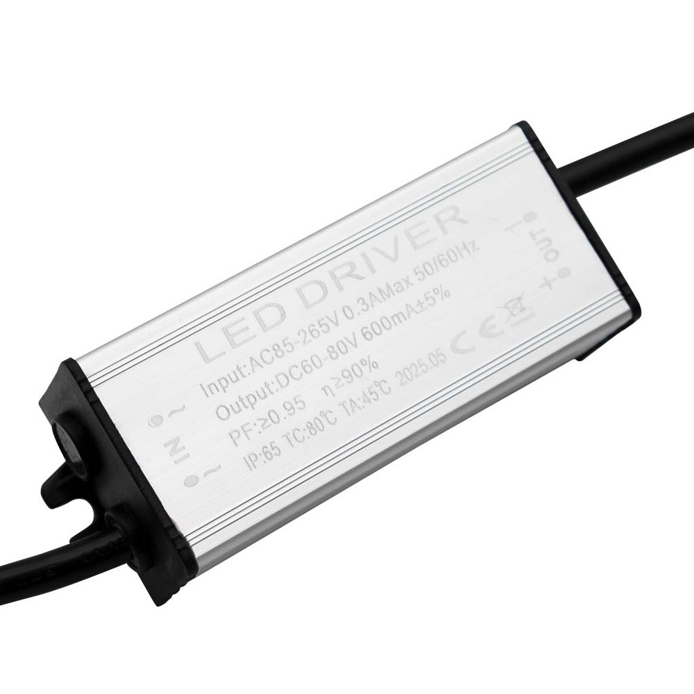 Quantum Vækstlampe 50W - Fuldt spektrum, ophæng inkluderet, IP65 og lydløs