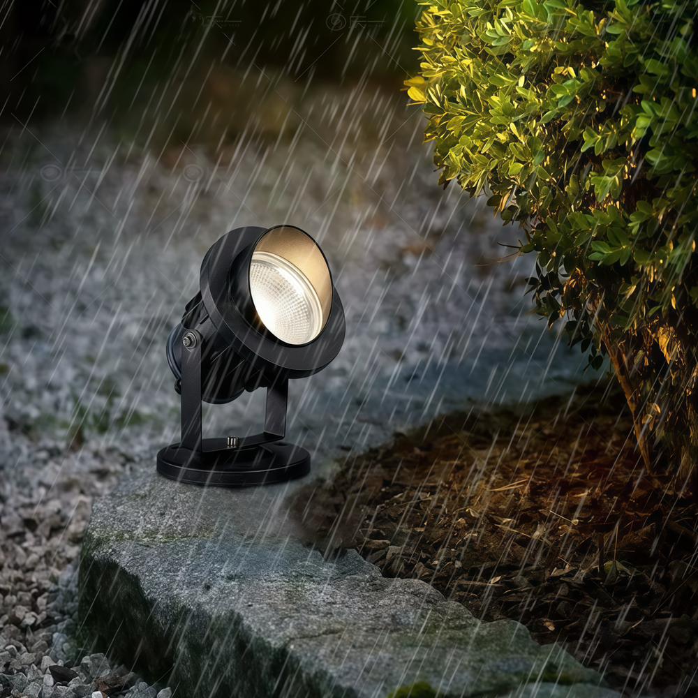 6W LED havelampe med spyd, sort finish, IP65-klassificeret, 12-24V, 450lm, erstatter 60W, RA82