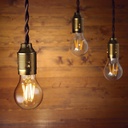 LED Kultrådspære 10W E27 - 6500K, 1055lm, RA80 - Energibesparende og kraftfuld belysning til dit hjem.