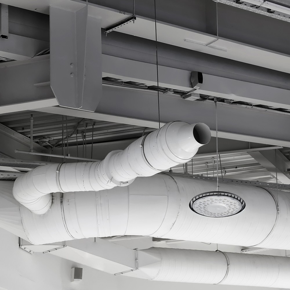 Plateo Sun 4 High Bay 205W - Neutral hvid, 230V, 70°, IP65, IK06, Sort