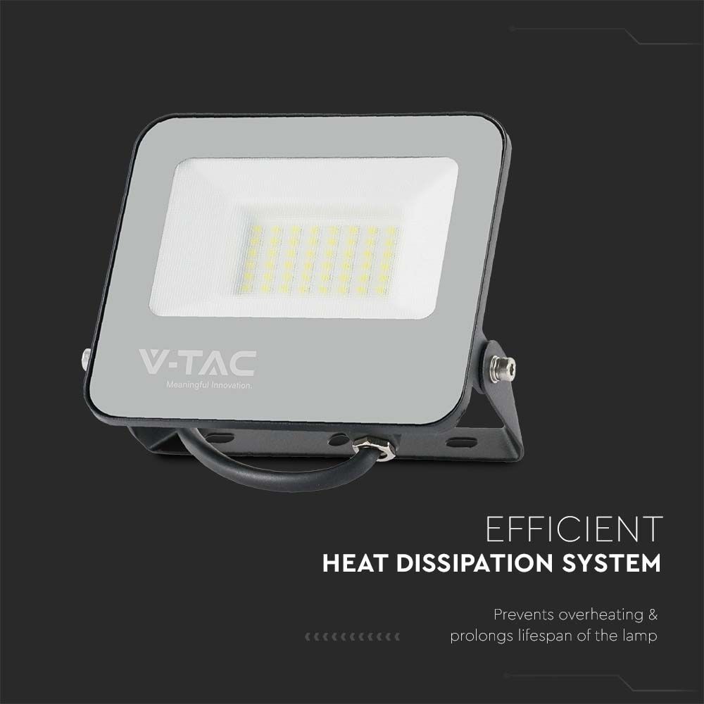 30W LED projektør med sort hus og gråt glas, 4000K, 4800lm, RA70 - V-Tac Pro serie med 5 års garanti