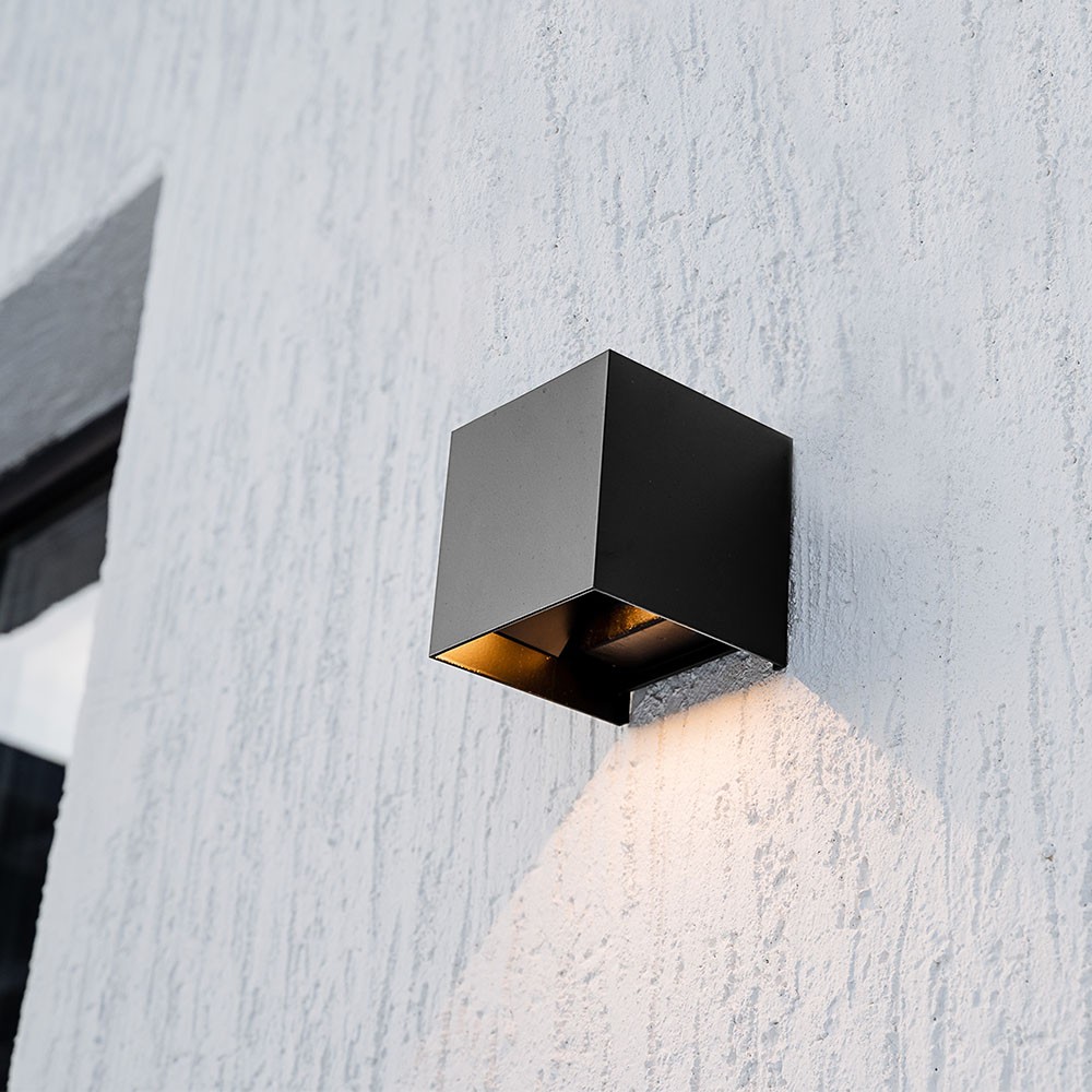 9W Solar Væglampe med LED, PIR sensor og 3i1 funktion, sort hus, vejr- og vandtæt IP65