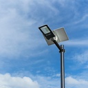 Solpanel LED gadelys 50W - 6000K - Energibesparende og miljøvenligt gadelys med kraftig lysstyrke på 6000 kelvin. Perfekt til udendørs belysning og vejbelysning.