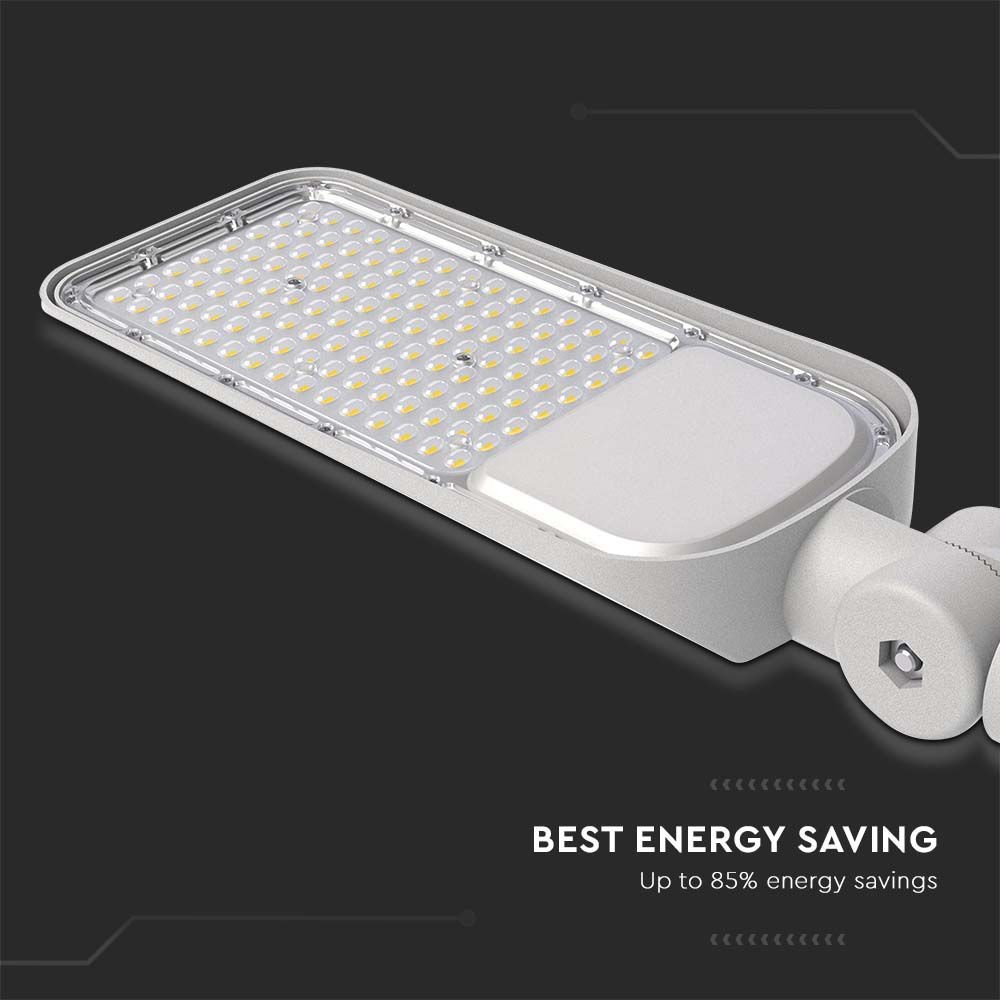 50W LED Vejlys med Fotocellesensor og Samsung Chip - Inkluderer Adapter - Lysfarve 6500K - Lysstyrke på 100lm/W