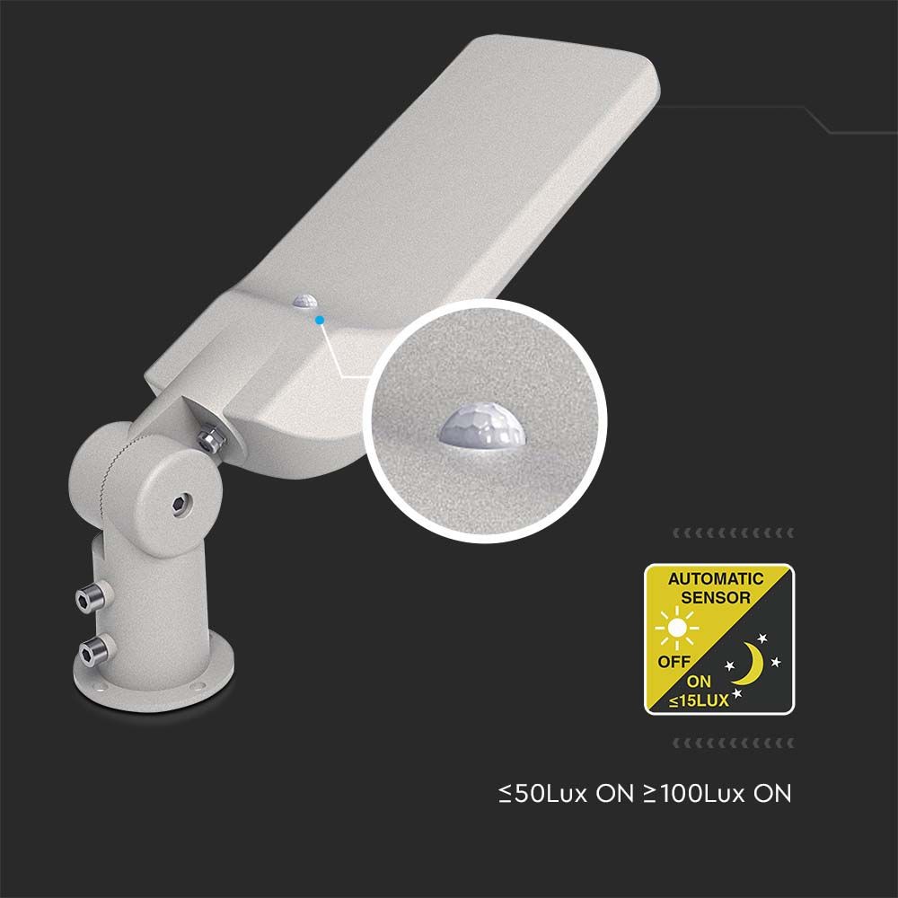 50W LED Vejlys med Fotocellesensor og Samsung Chip - Inkluderer Adapter - Lysfarve 6500K - Lysstyrke på 100lm/W
