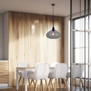 Moderne glas pendellampe i glansfuldt sort design med en diameter på 280 mm og E27 fatning.