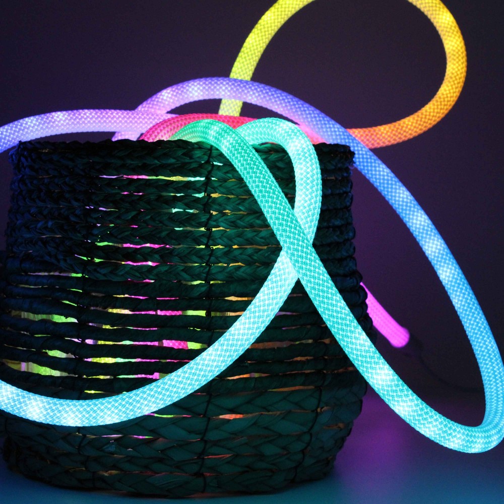 3m RGBIC Neon flex slange med Bluetooth App og fjernbetjening - Vævet reb, USB-opladning - Komplet sæt til lysdekorationer.