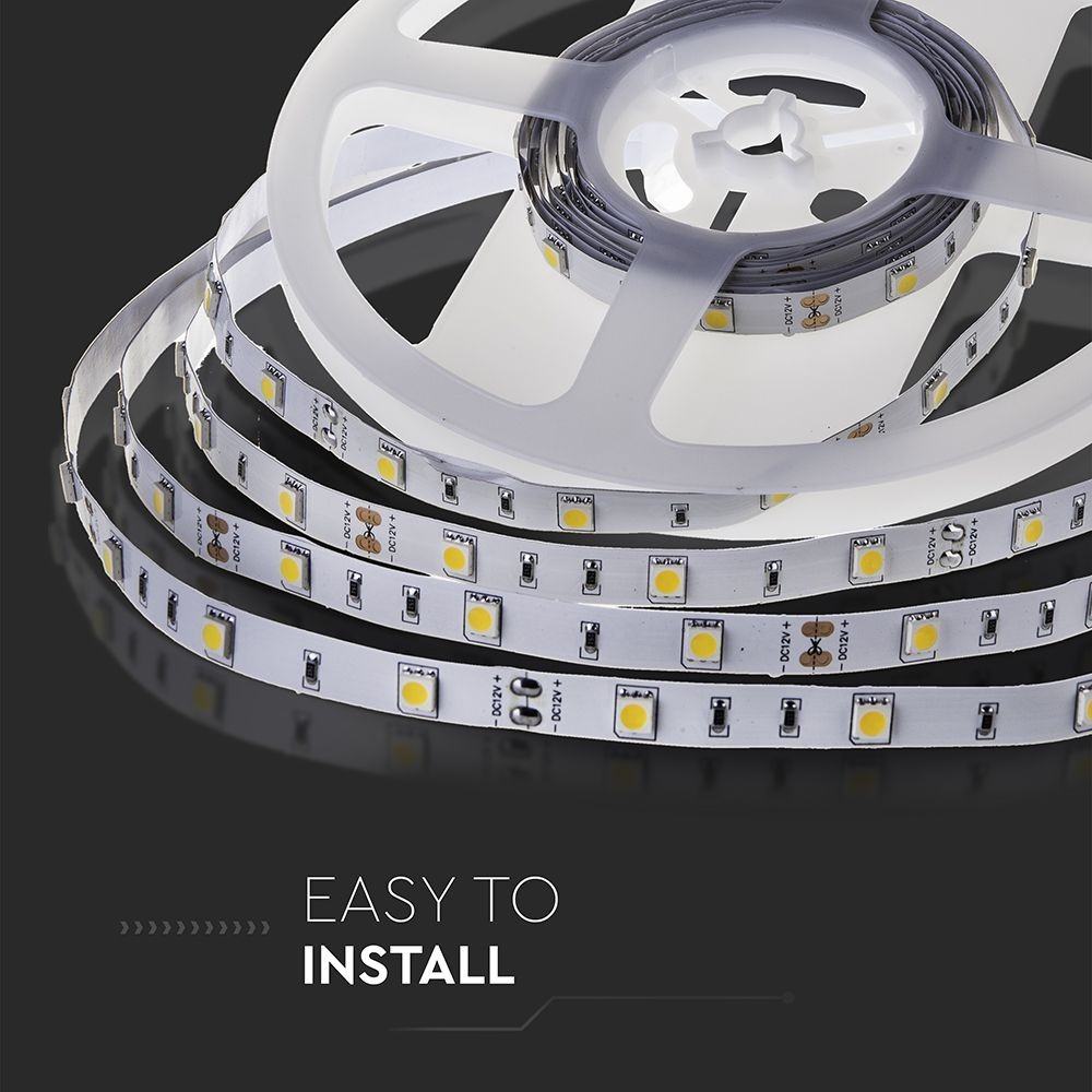 30 stk. LED-stribelys med en effekt på 4.8W, varm hvidt lys (3000K) og beskyttelsesklasse IP20
