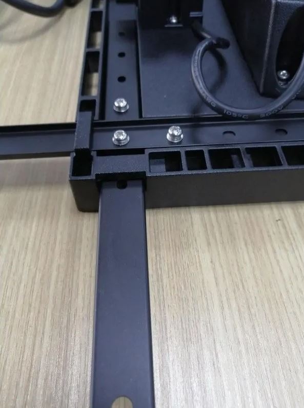 LEDlife Helios vækstlampe 150W, IP65 - Inkl. ophæng, fuldt spektrum, uden blæser, justerbar lysstyrke