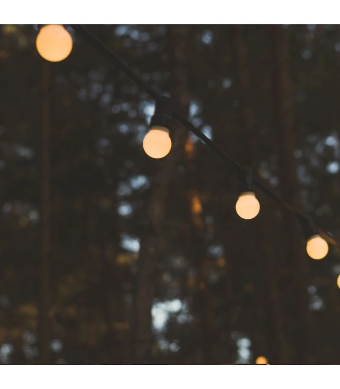 V-Tac LED lyskæde - 10 pærer, 5 meter, IP44, inkl. lyskilde, 5W, 230V, 300lm