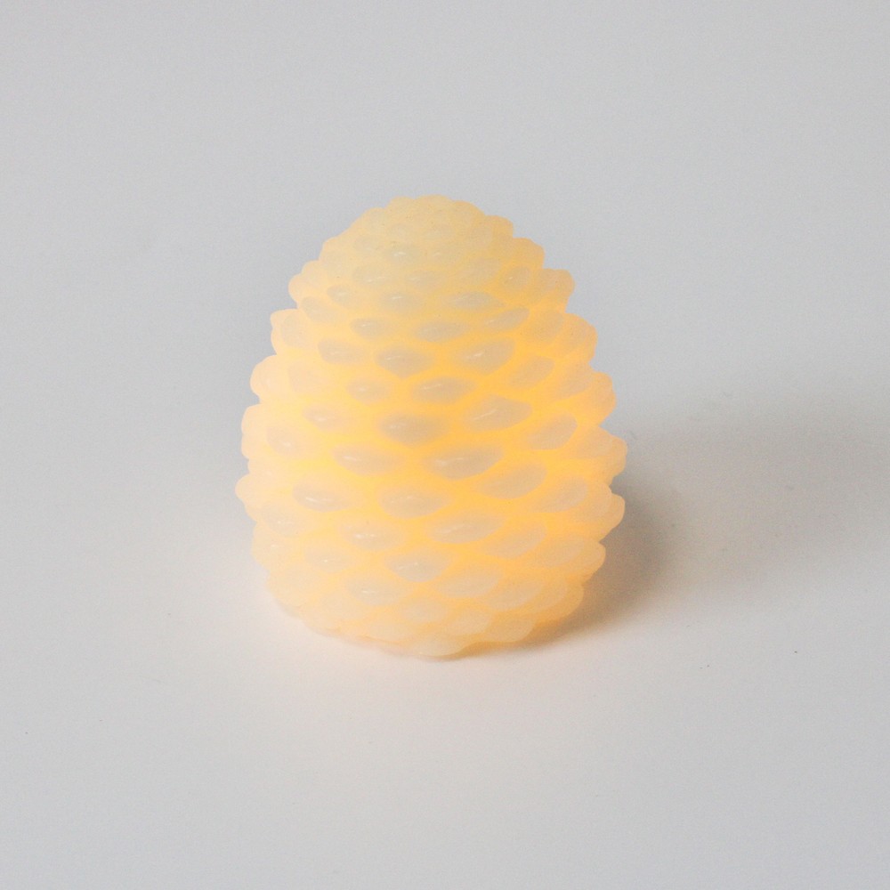 LED Kogle lys med blinkende flammeeffekt i hvid - Højde 8cm, Ø6cm, ægte stearin