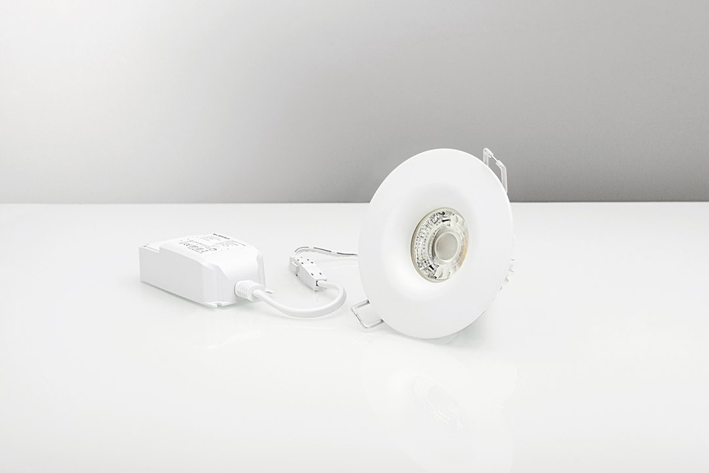 MD-540 3000K 60° WHITE 230V