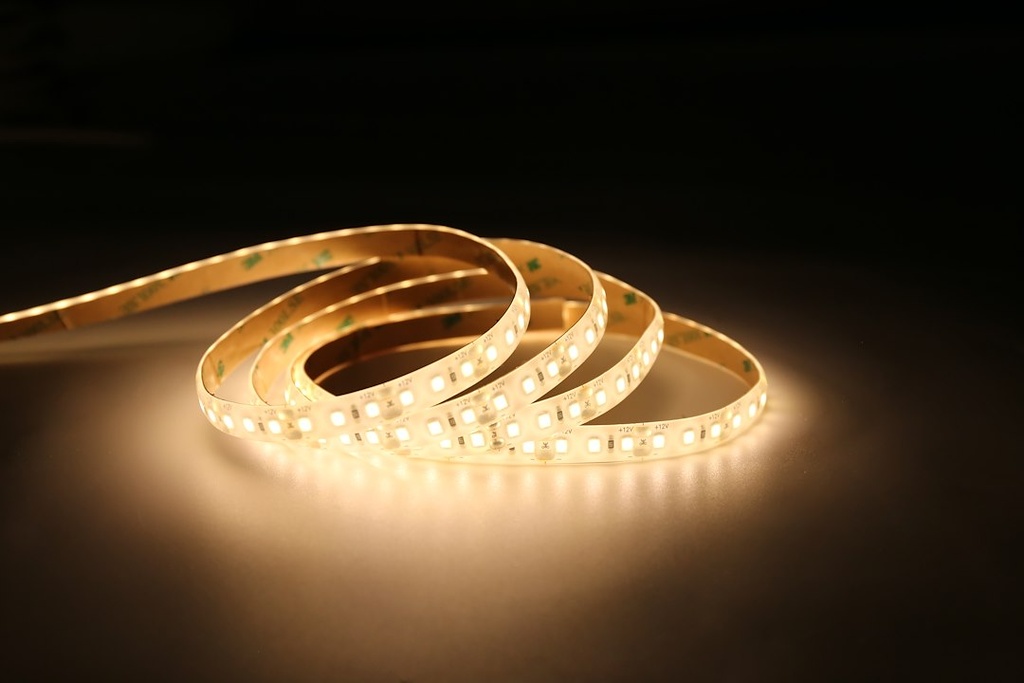 LED STRIP 12V 5M 2800K IP65