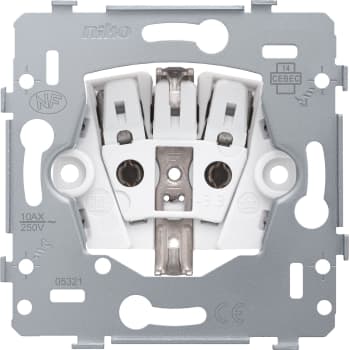 Stikkontakt med sidejording installationsdybde 28,5 mm 16 A/250 Vac plug-in-terminaler