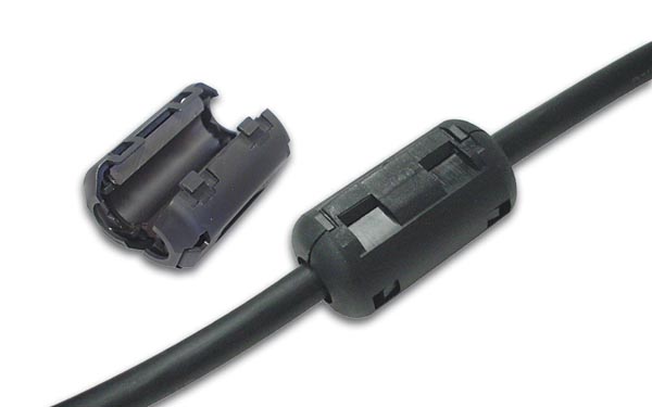 Ferrit klemme-støjfilter til Ø4mm kabel (15x25,2mm)