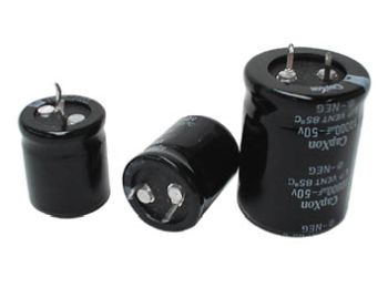 680uF / 200V Lodret elektrolyt, Ø25x35mm (105°C)