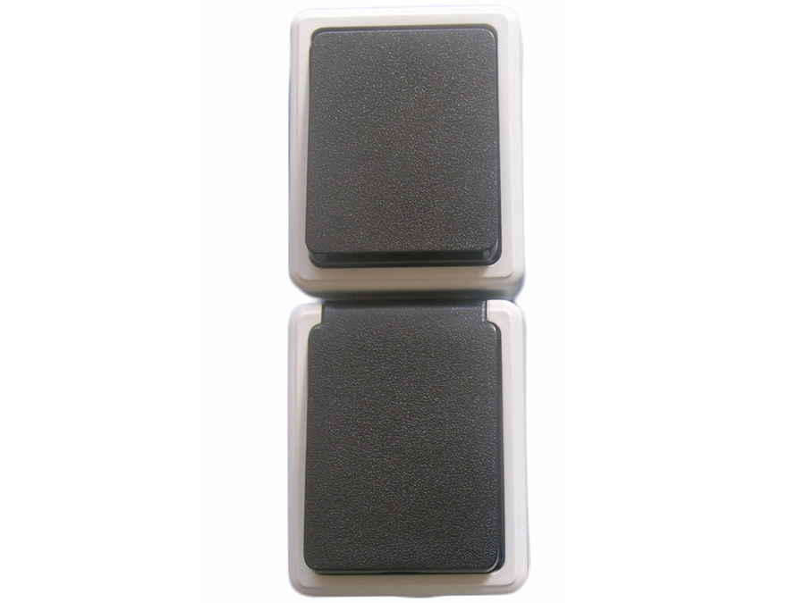 Udendørs afbryder/stikkontakt - Lodret, 250V 13A (IP54)