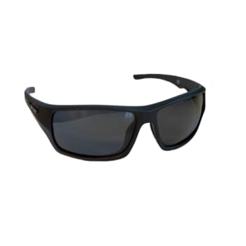 Solbrille, sort stel og røgfarvet glas