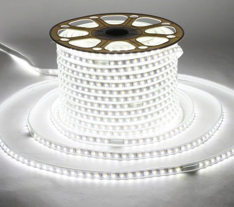 5 m. vandtæt LED strip 6000k 230V, IP67