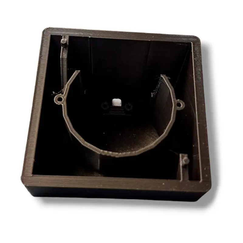 Shelly - Wall Display Bordstander - 35 grader - Sort