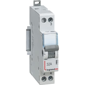 [3919000376] Omskifter CX3 1 polet 32A 250V 1-0-2, 1-modul