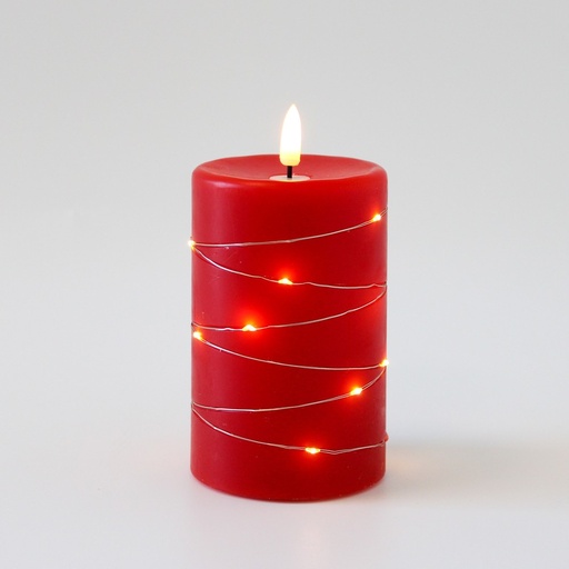 [22698-0] LED Bloklys med lyskæde og flammeeffekt, 12,5cm høj, virker med fjernbetjening, lavet af ægte stearin, rød