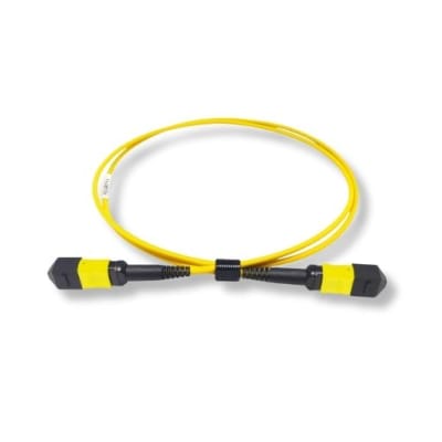 [0984028933] MPO/F/APC-MPO/F/APC 12 Fiber patchkabel OS2 lszh method A, 80m