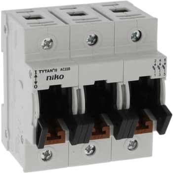 [3419700037] TYTAN II - Afbryder 61-003 3-pol 63A 4,5 modul