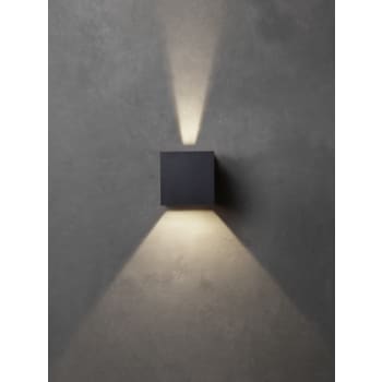 [6243700048] Toscana udendørs væglampe 2x5W 3000K dæmpbar IP65, sort
