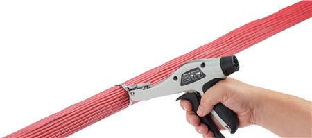[2839100057] Ergonomisk udformet manuelt værktøj til stålbindere i bredden fra 4,6MM til 12,7MM
