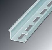 [5421301590] DIN-skinne NS35/15 med huller 6,2*15 mm forzinket L=2m